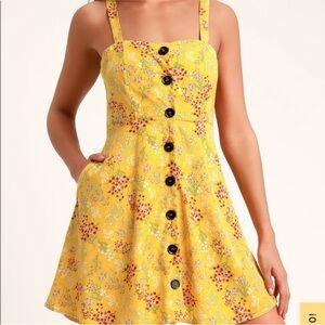 Lulu’s NWT Wandering Wildfire yellow flower print skater dress button up S